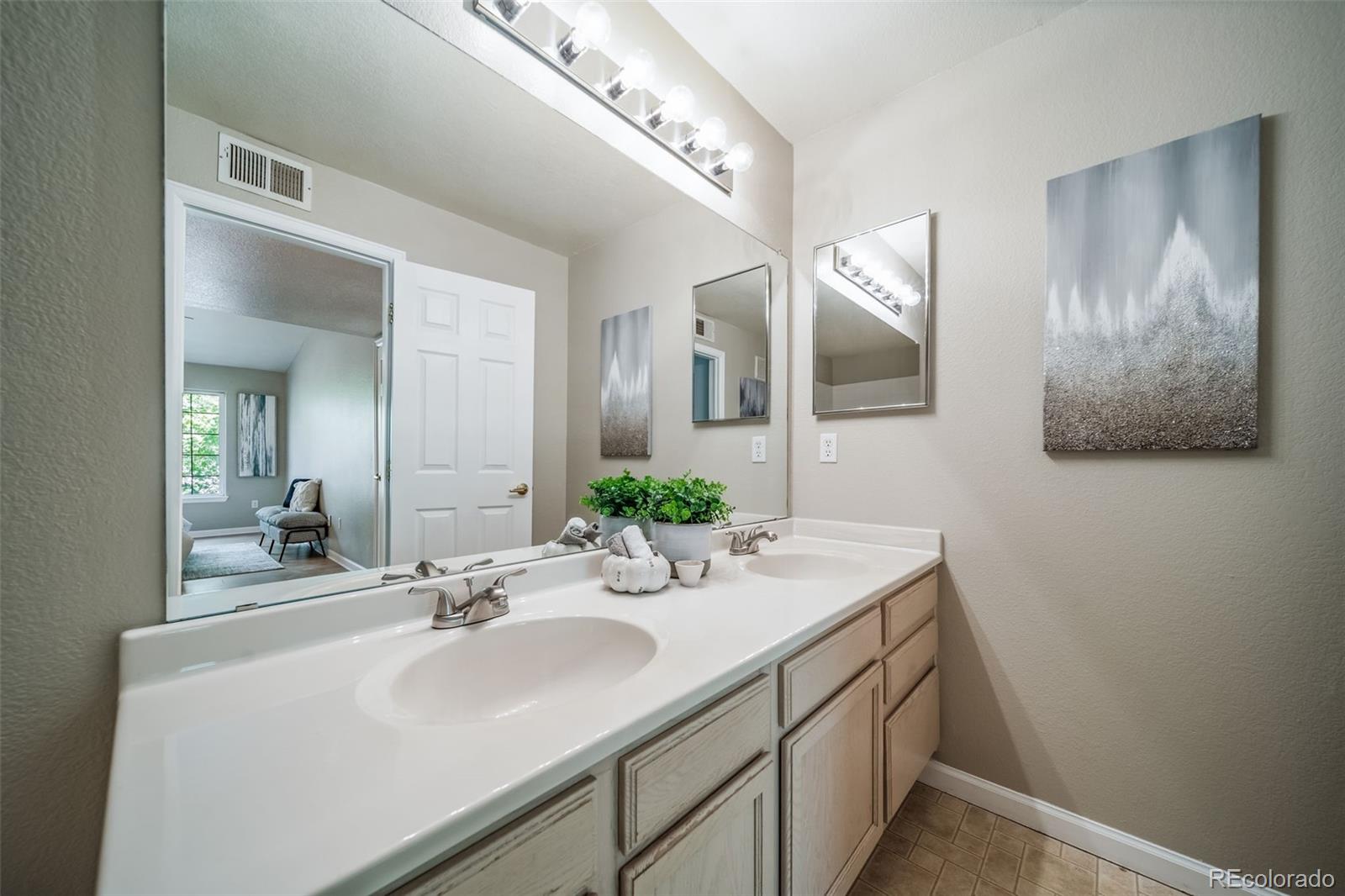 MLS Image #12 for 9911 e idaho circle,denver, Colorado