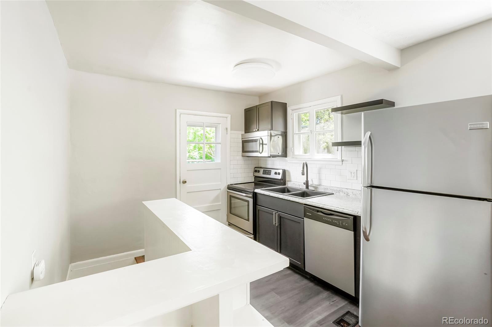 MLS Image #8 for 1160 s steele street,denver, Colorado