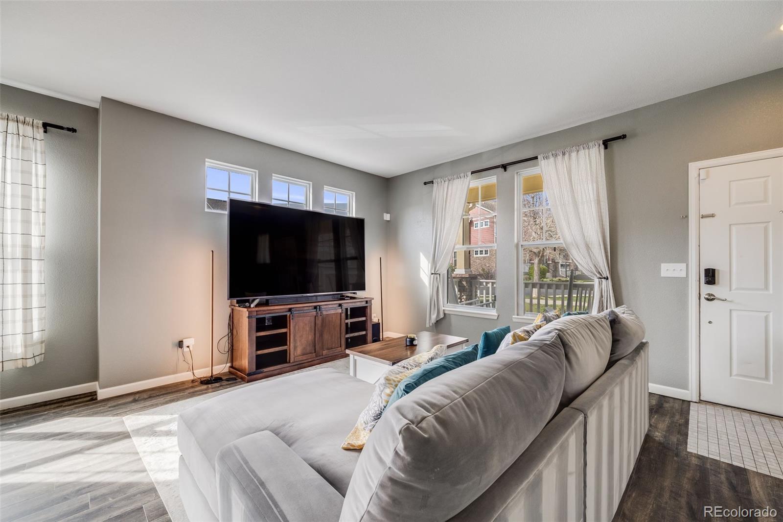 MLS Image #5 for 22765 e ottawa place,aurora, Colorado