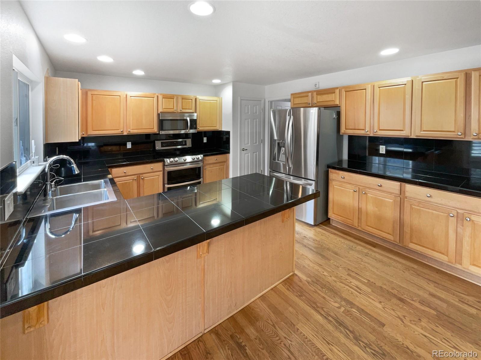 MLS Image #5 for 3932 s quatar street,aurora, Colorado