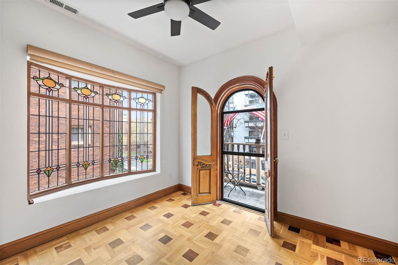 MLS Image #11 for 1022 n pearl street,denver, Colorado
