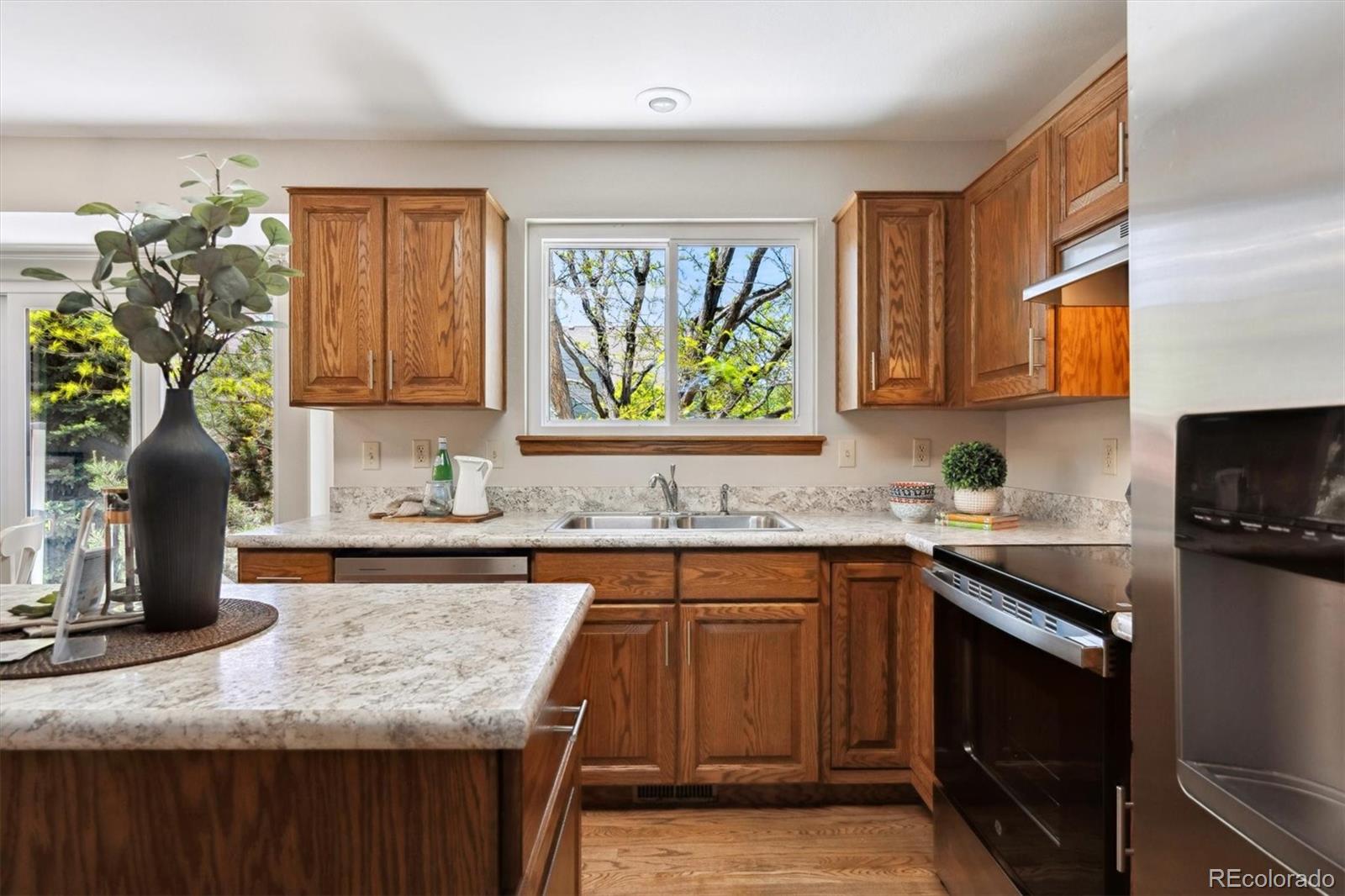 MLS Image #6 for 8229 s ogden circle,littleton, Colorado
