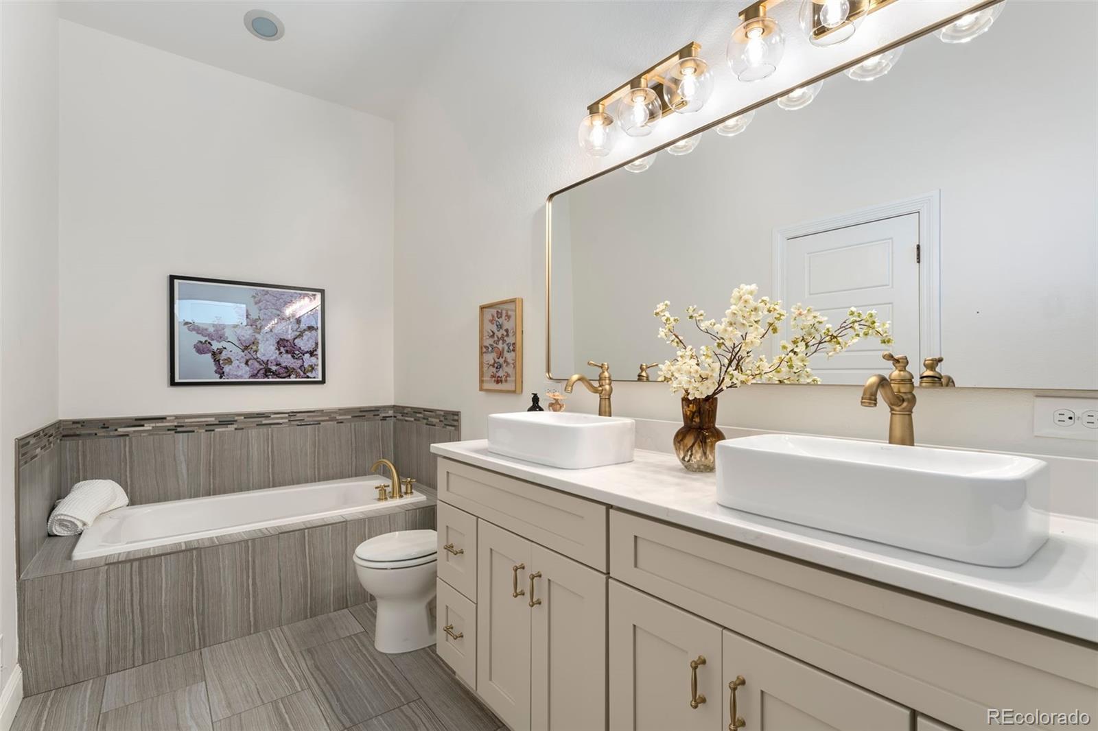 MLS Image #33 for 2930 w 34th avenue,denver, Colorado