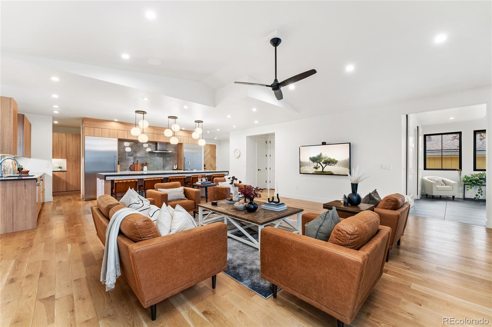 MLS Image #16 for 1675 s steele street,denver, Colorado