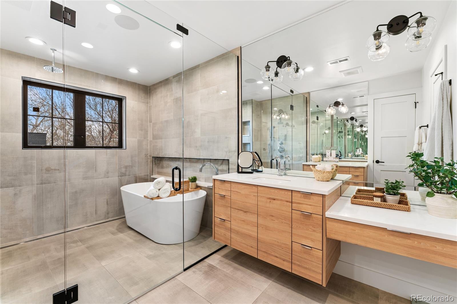 MLS Image #22 for 1675 s steele street,denver, Colorado