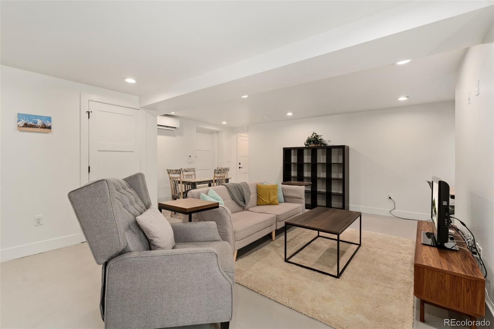MLS Image #32 for 1675 s steele street,denver, Colorado