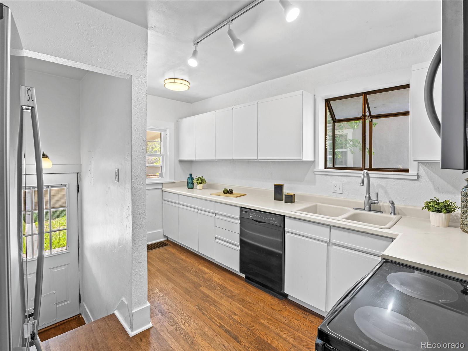 MLS Image #7 for 1987 s downing street,denver, Colorado
