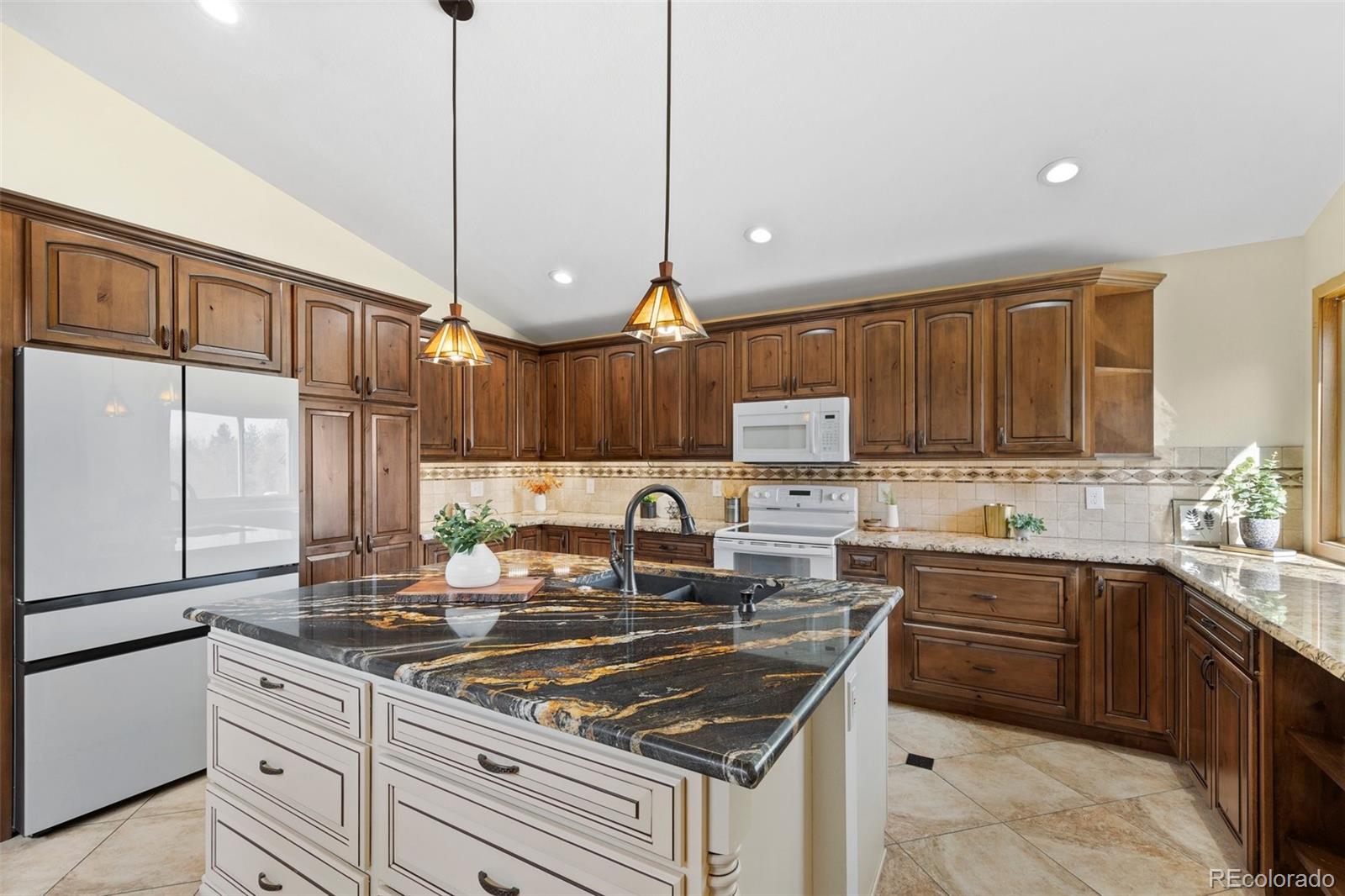 MLS Image #8 for 673  brentwood street,lakewood, Colorado