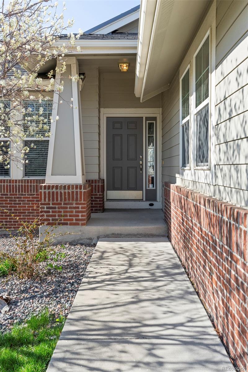 MLS Image #1 for 20550 e lake circle,centennial, Colorado