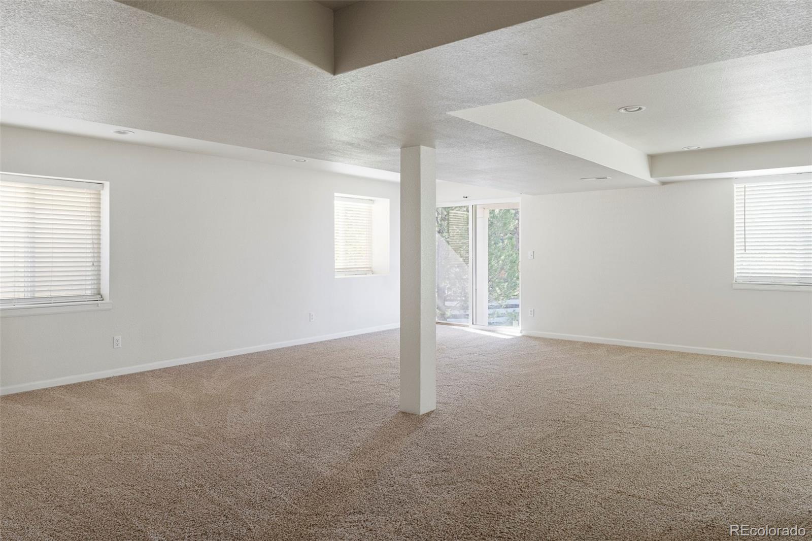 MLS Image #26 for 20550 e lake circle,centennial, Colorado