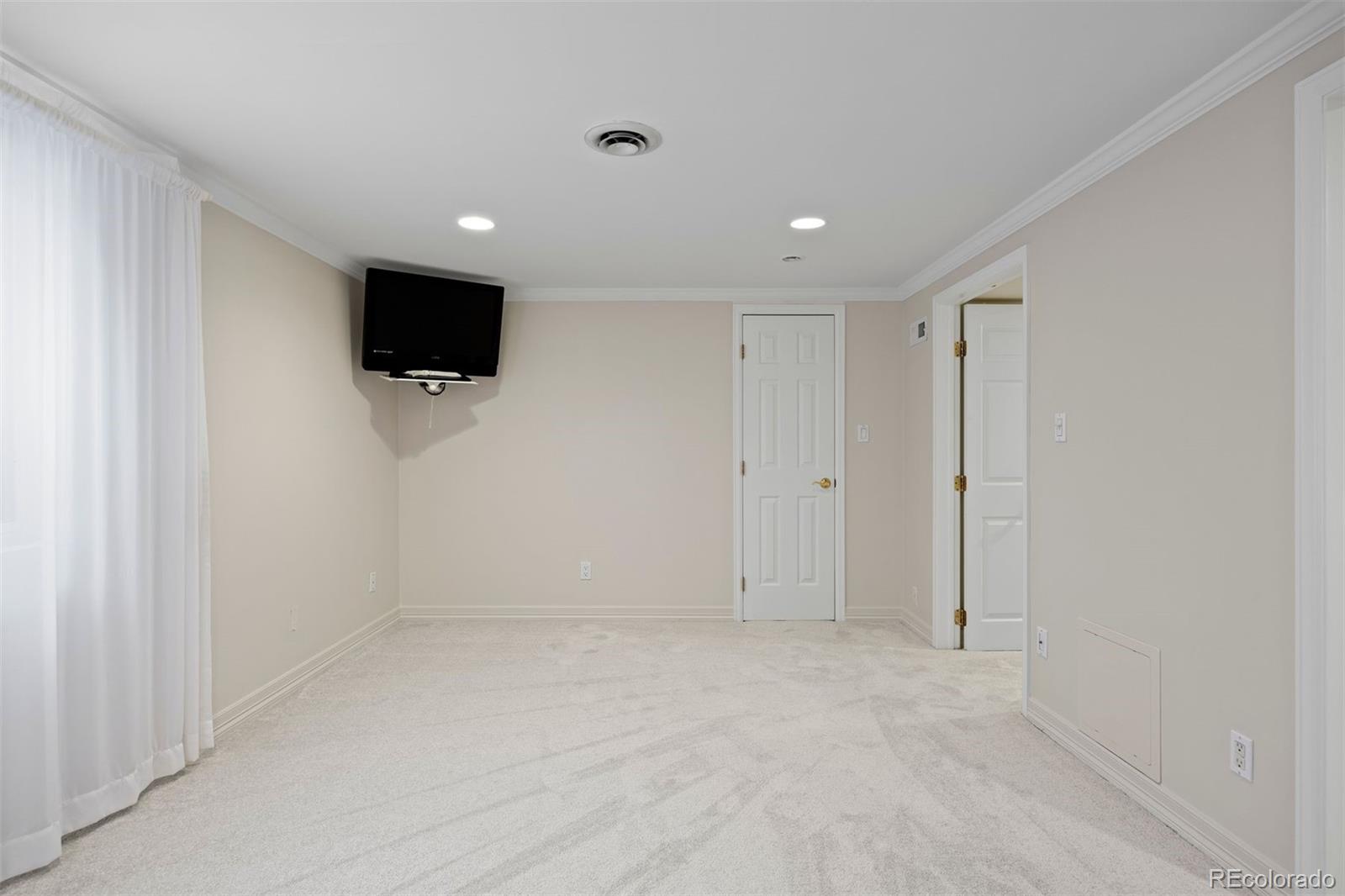 MLS Image #24 for 4580 s huron street,englewood, Colorado