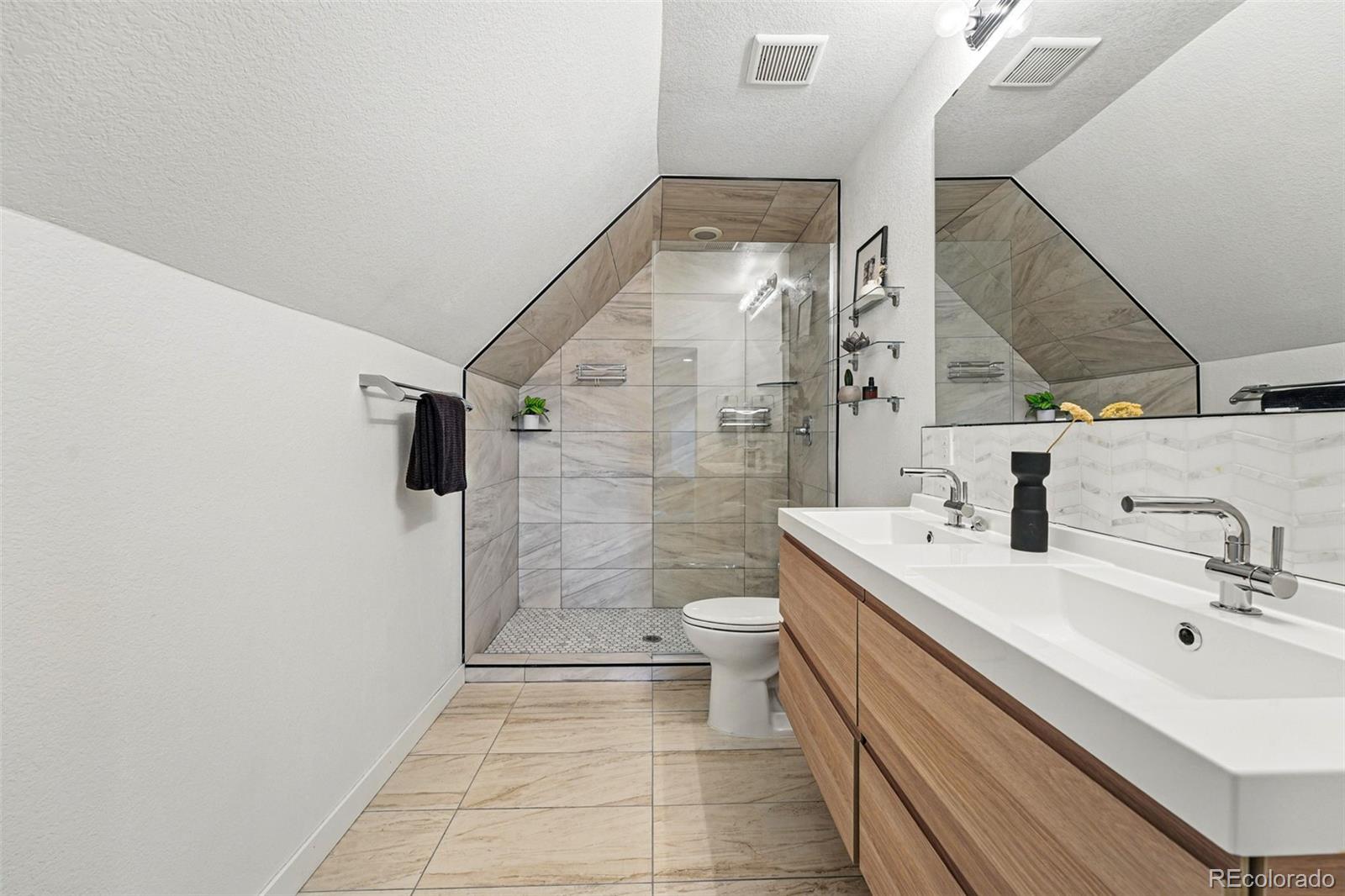 MLS Image #14 for 538  galapago street,denver, Colorado
