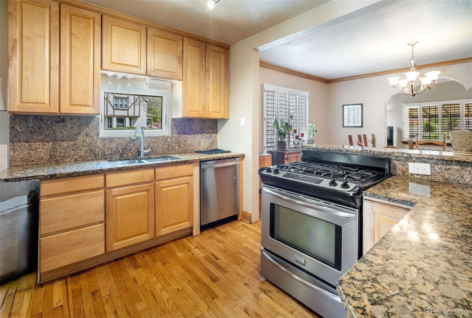MLS Image #8 for 2995  albion street,denver, Colorado