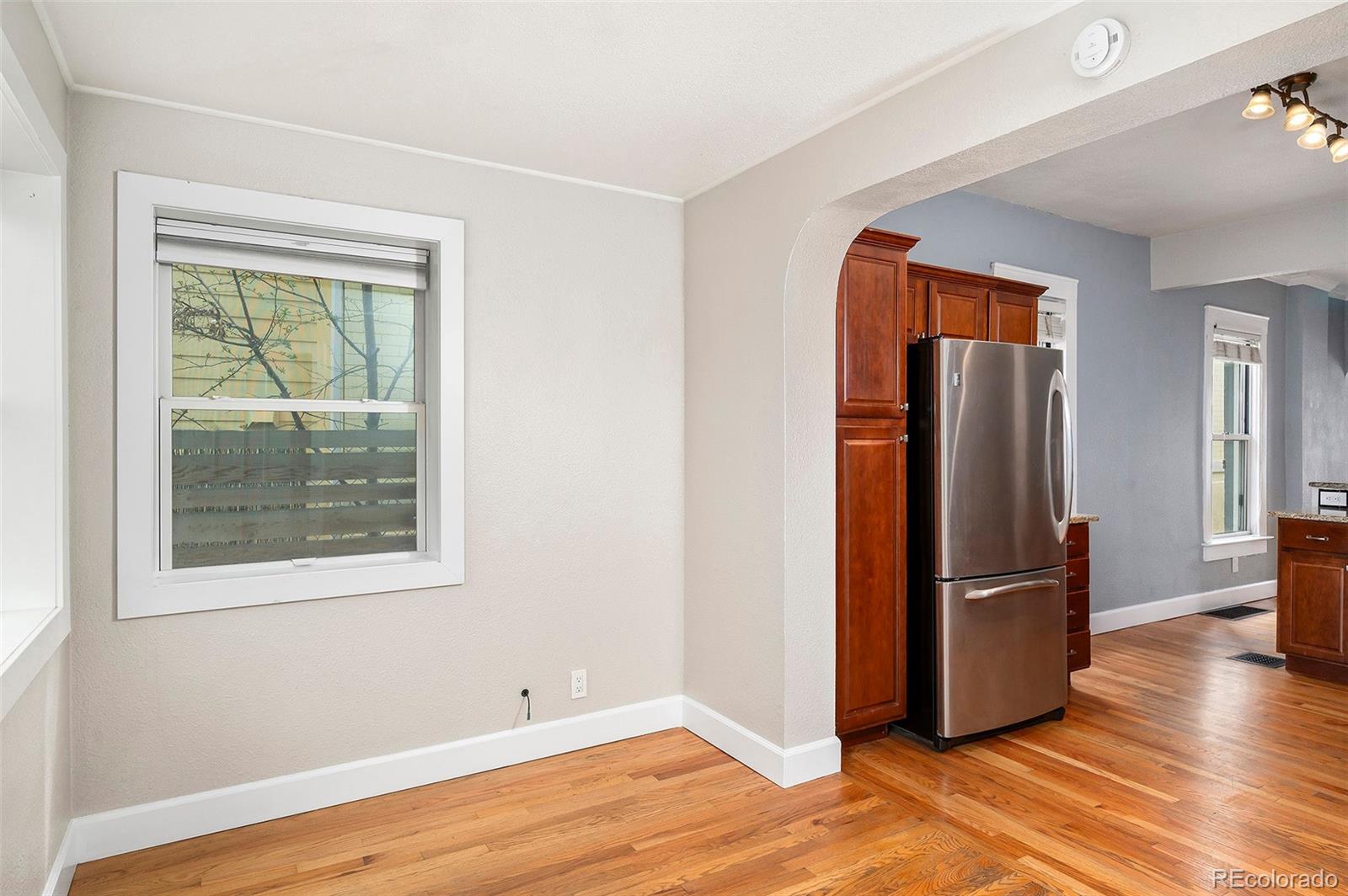 MLS Image #15 for 161 w maple avenue,denver, Colorado