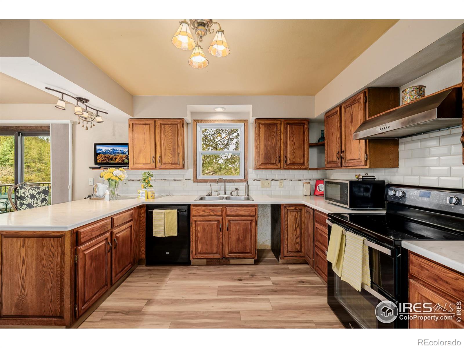 MLS Image #12 for 37  high view lane,boulder, Colorado