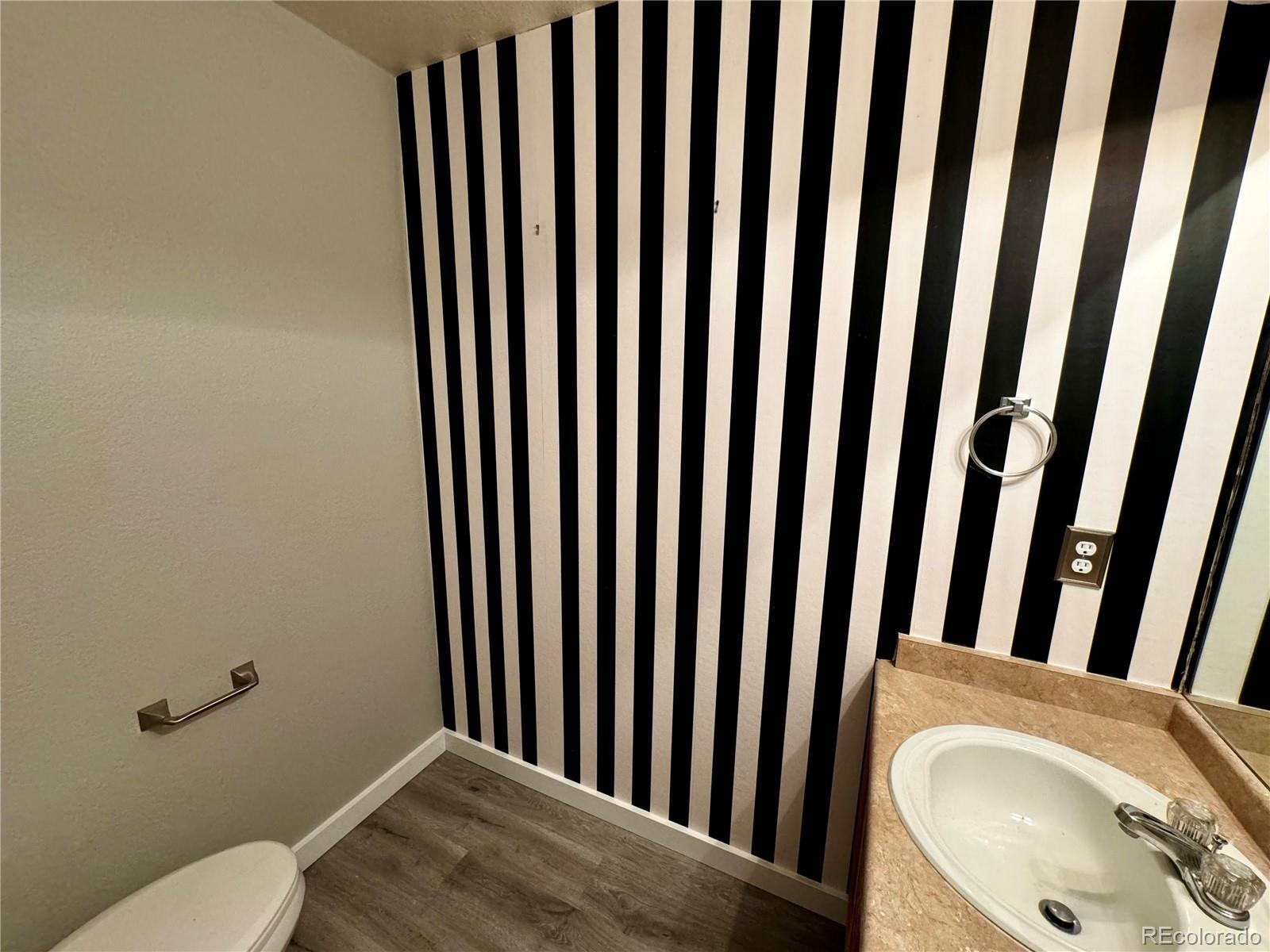 MLS Image #8 for 1160 s fultondale court,aurora, Colorado