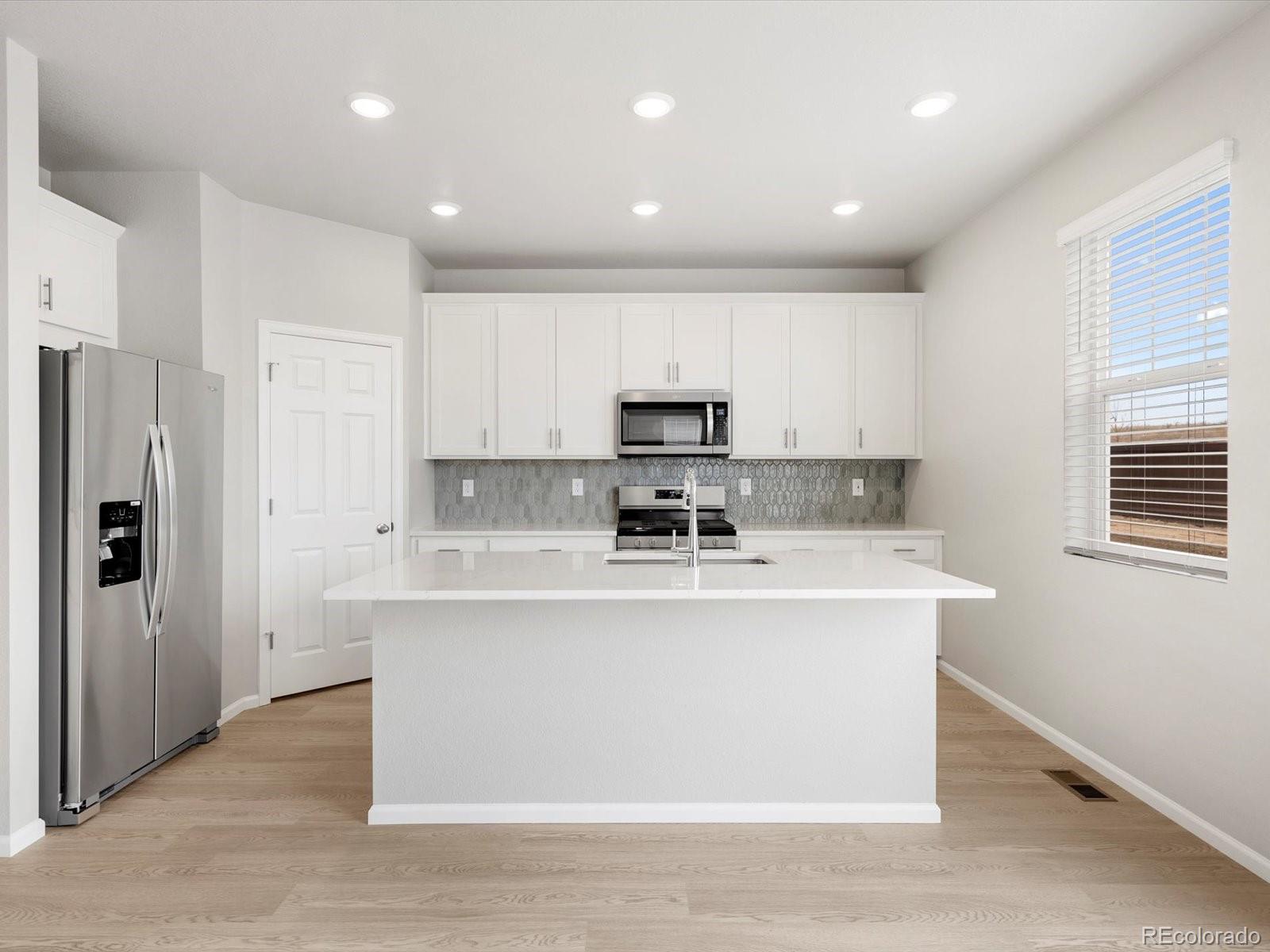 MLS Image #7 for 8840  sedalia street,commerce city, Colorado