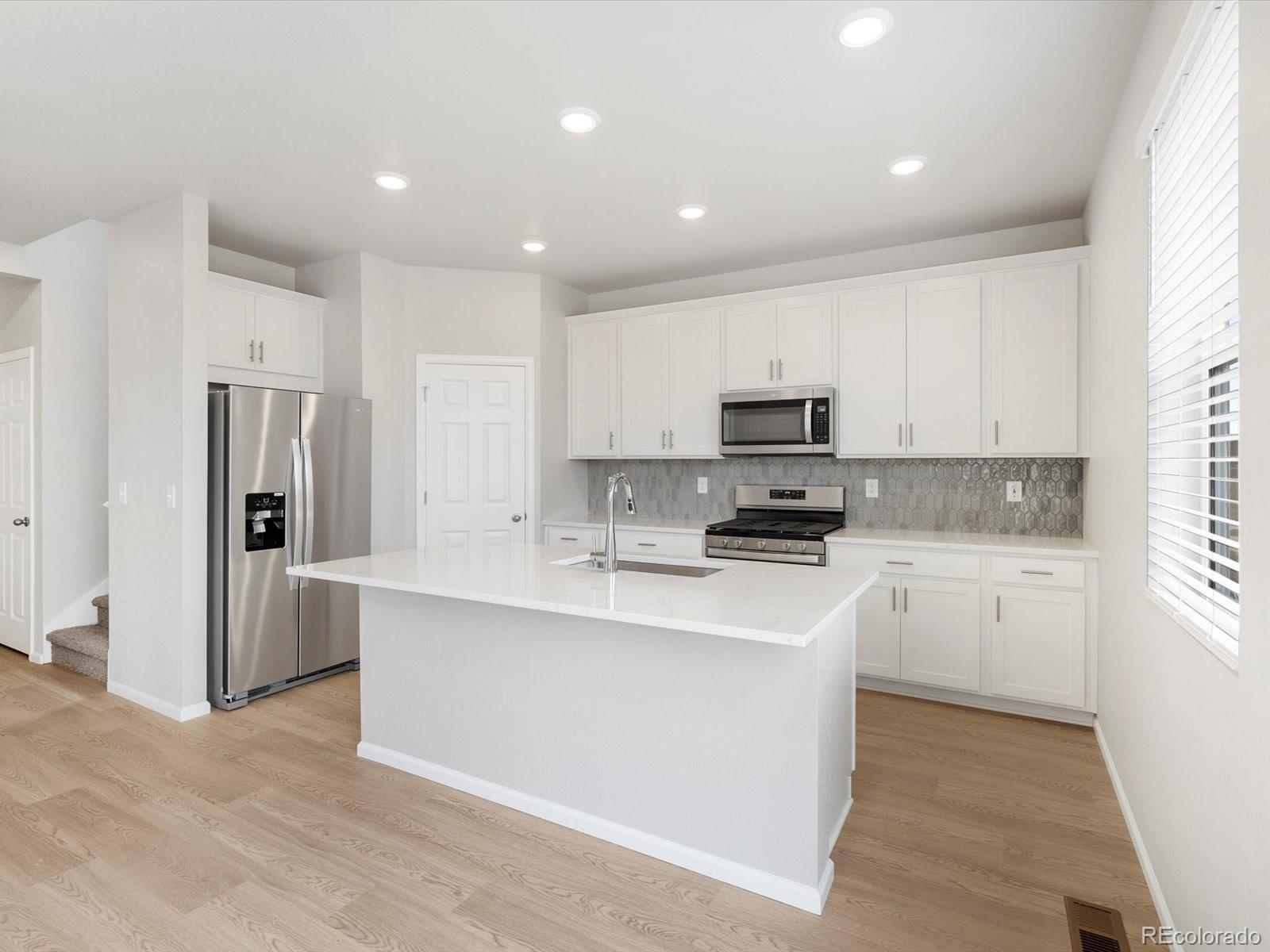 MLS Image #8 for 8840  sedalia street,commerce city, Colorado