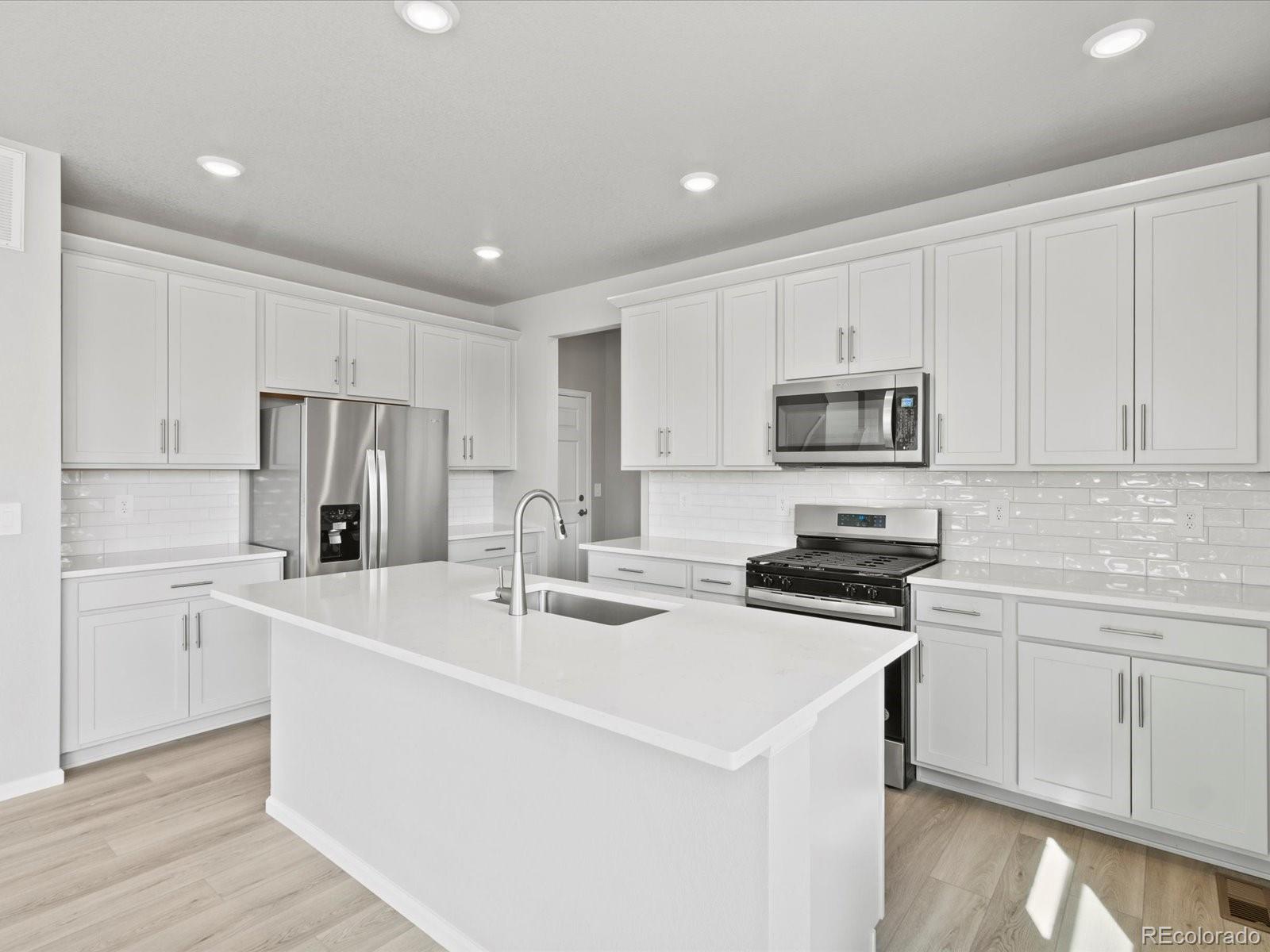 MLS Image #14 for 4704  rabbitbrush street,johnstown, Colorado