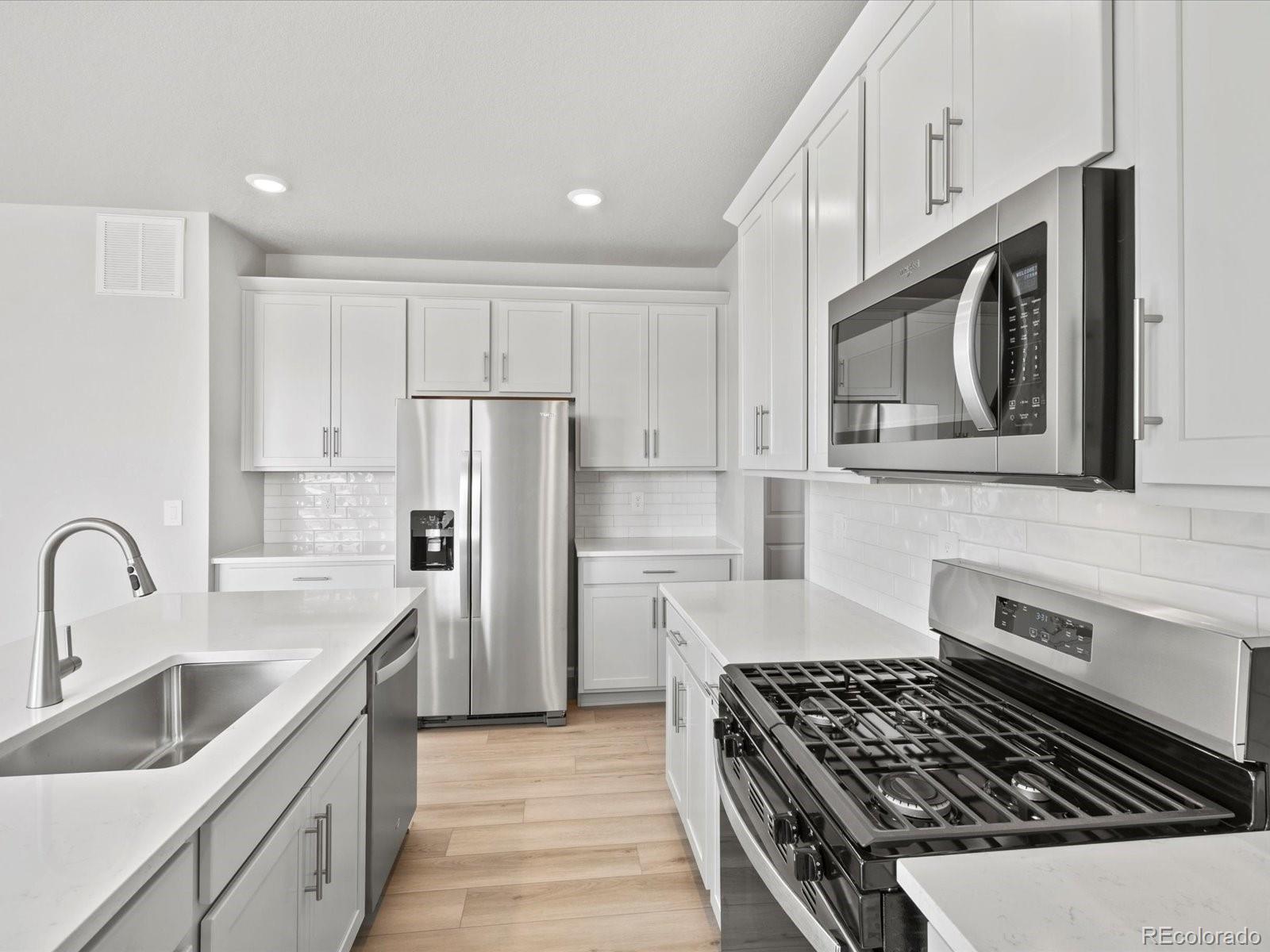 MLS Image #15 for 4704  rabbitbrush street,johnstown, Colorado