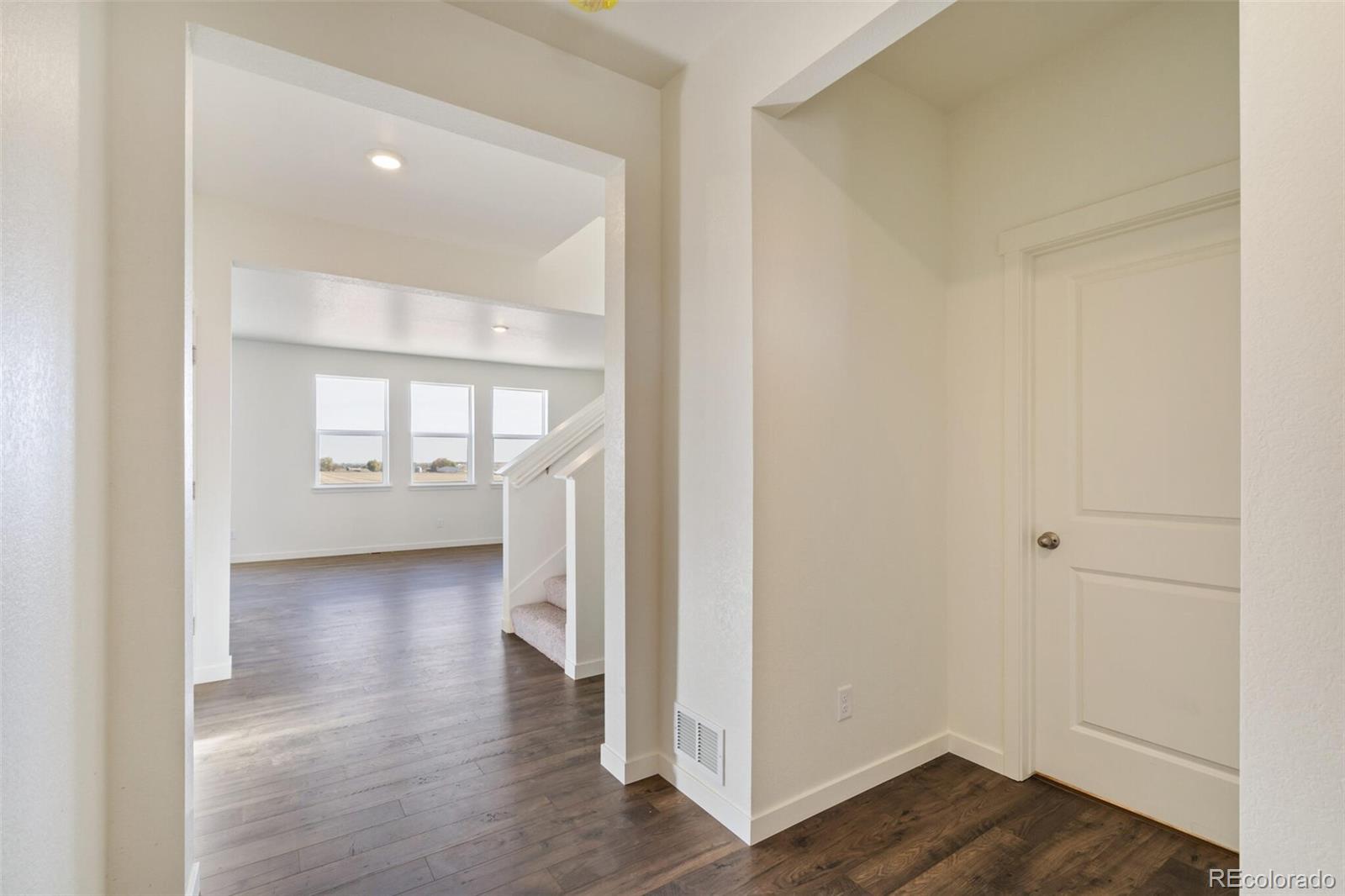 MLS Image #3 for 9882  cathay street,commerce city, Colorado
