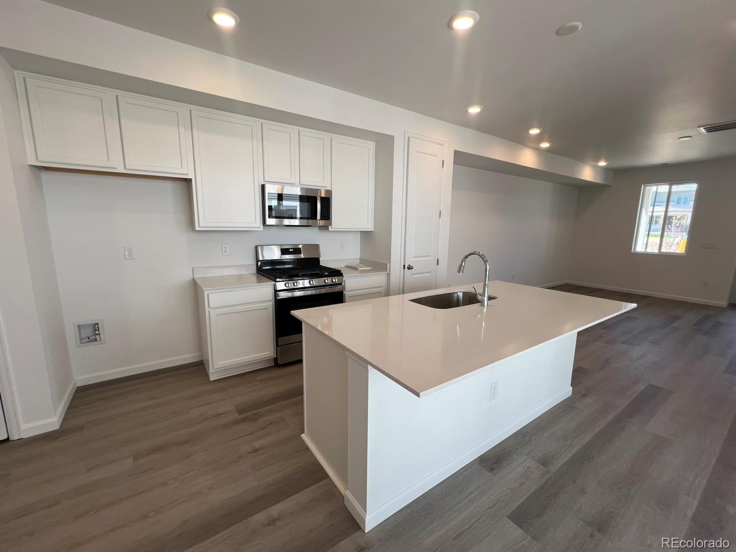 MLS Image #4 for 6638 n nepal court,aurora, Colorado