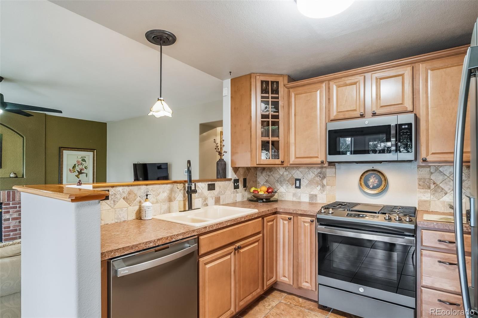 MLS Image #4 for 16309  hedgeway drive,parker, Colorado