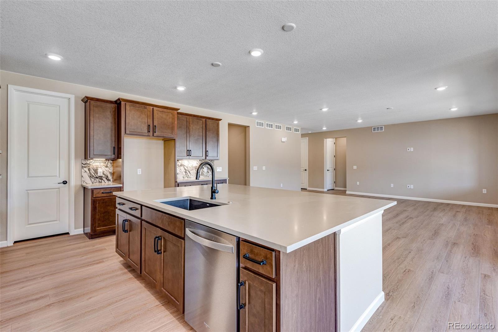 MLS Image #10 for 3422 n gold bug court,aurora, Colorado