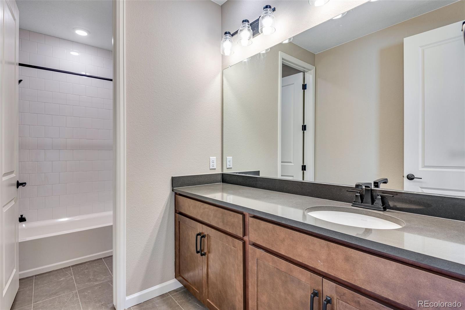 MLS Image #24 for 3422 n gold bug court,aurora, Colorado