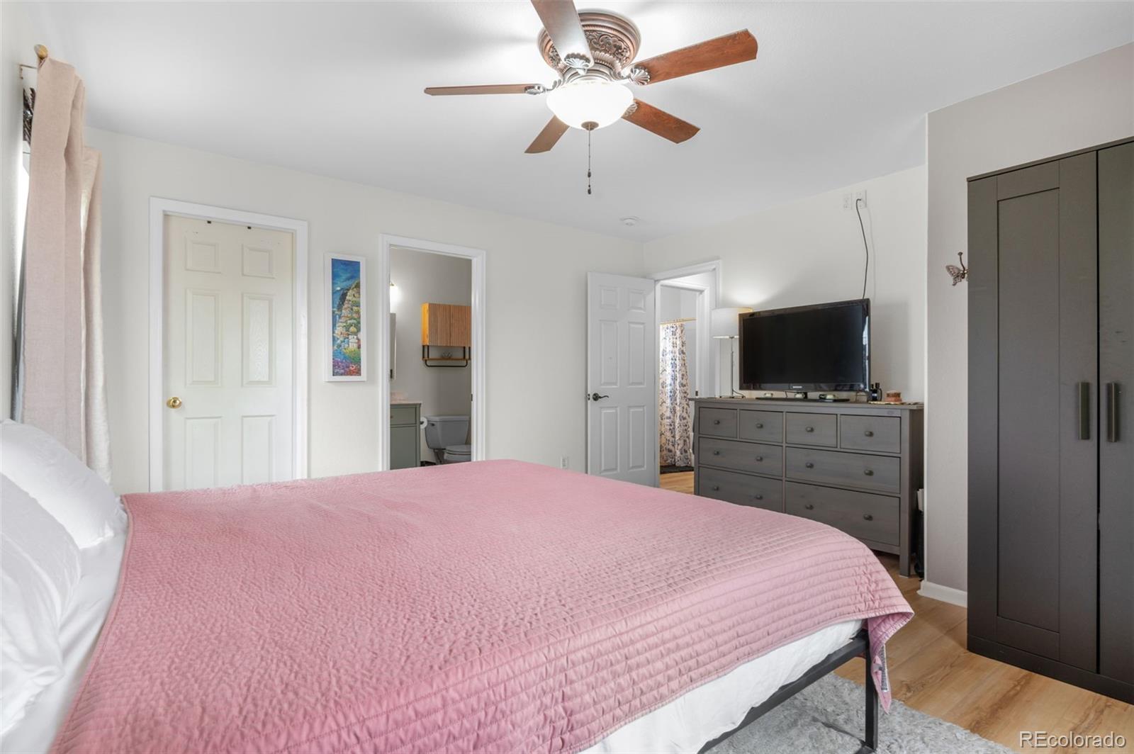 MLS Image #11 for 4452 e 94th drive,thornton, Colorado