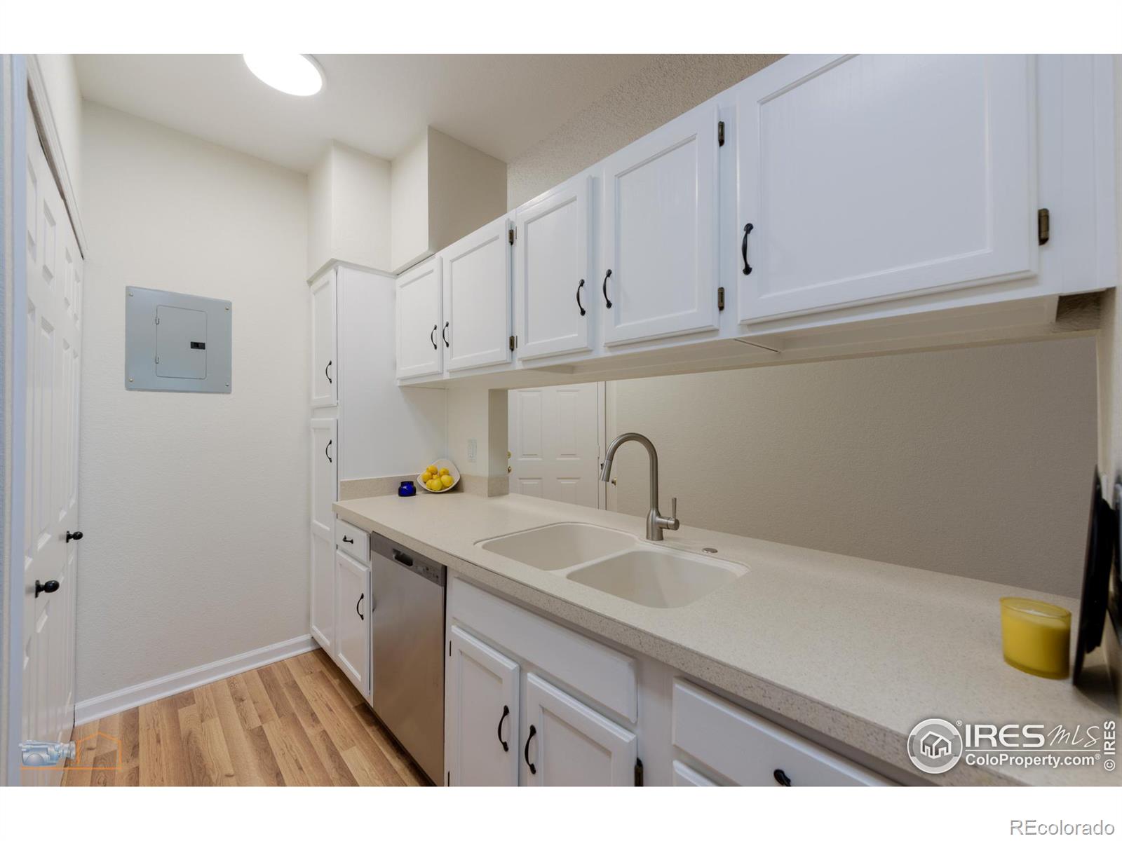 MLS Image #13 for 7419  singing hills court,boulder, Colorado