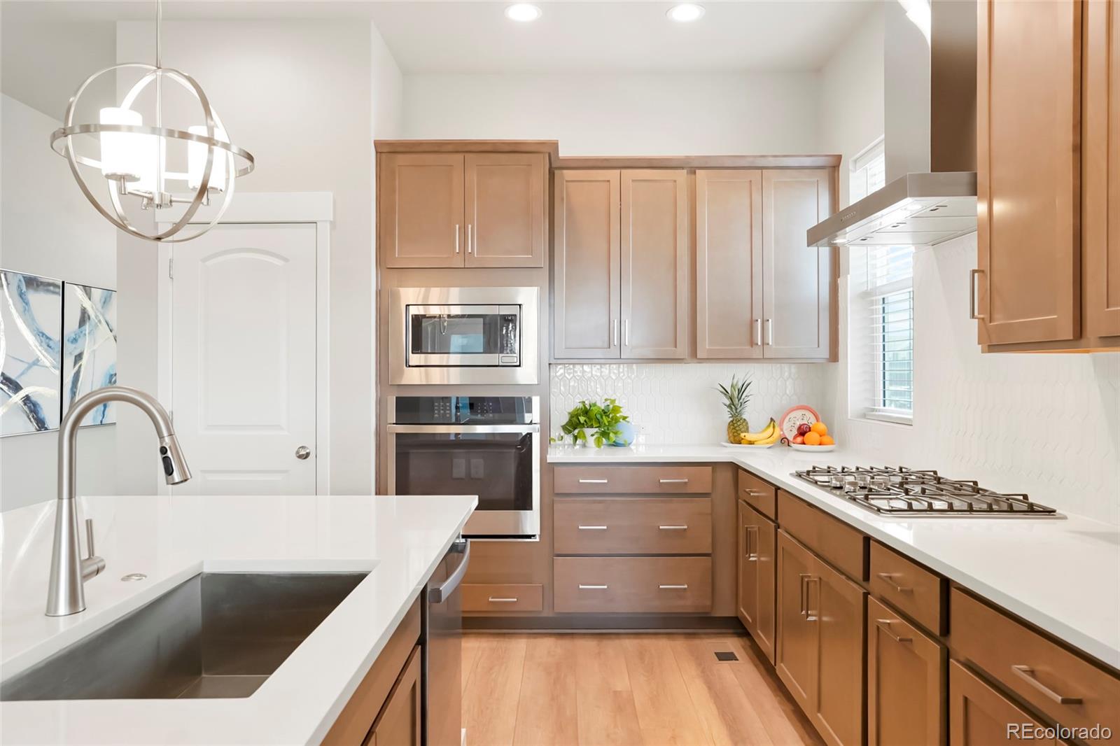 MLS Image #3 for 21209 e 62nd avenue,aurora, Colorado