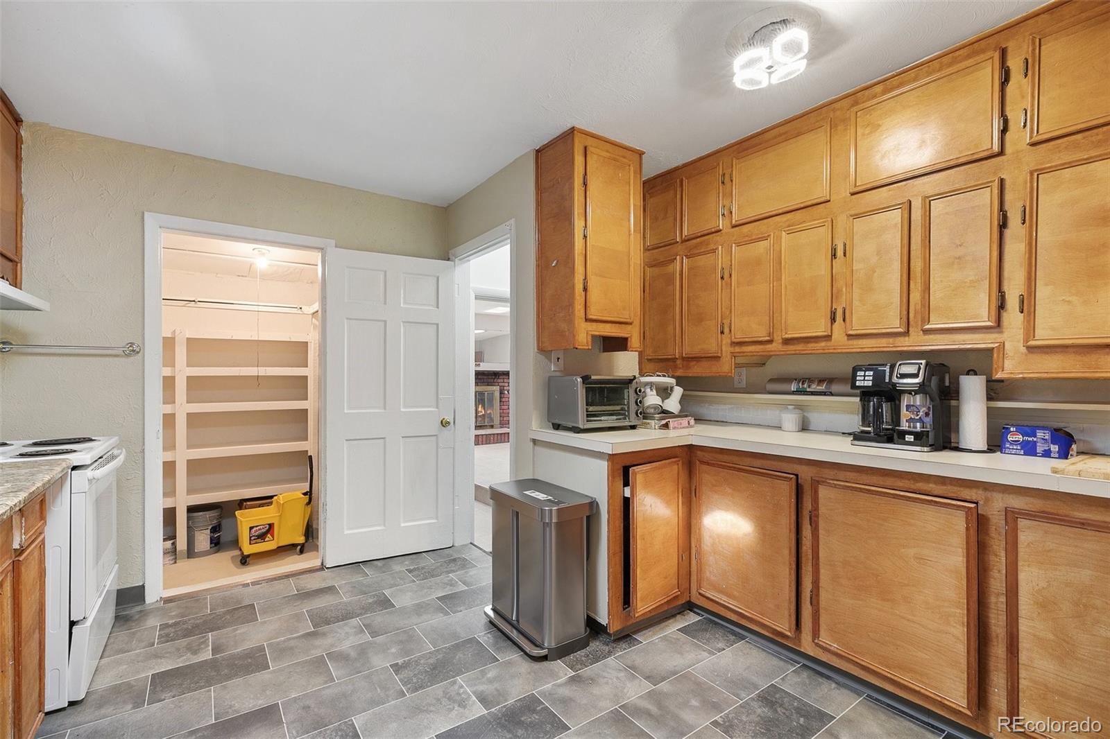 MLS Image #11 for 718  prospect lake drive,colorado springs, Colorado