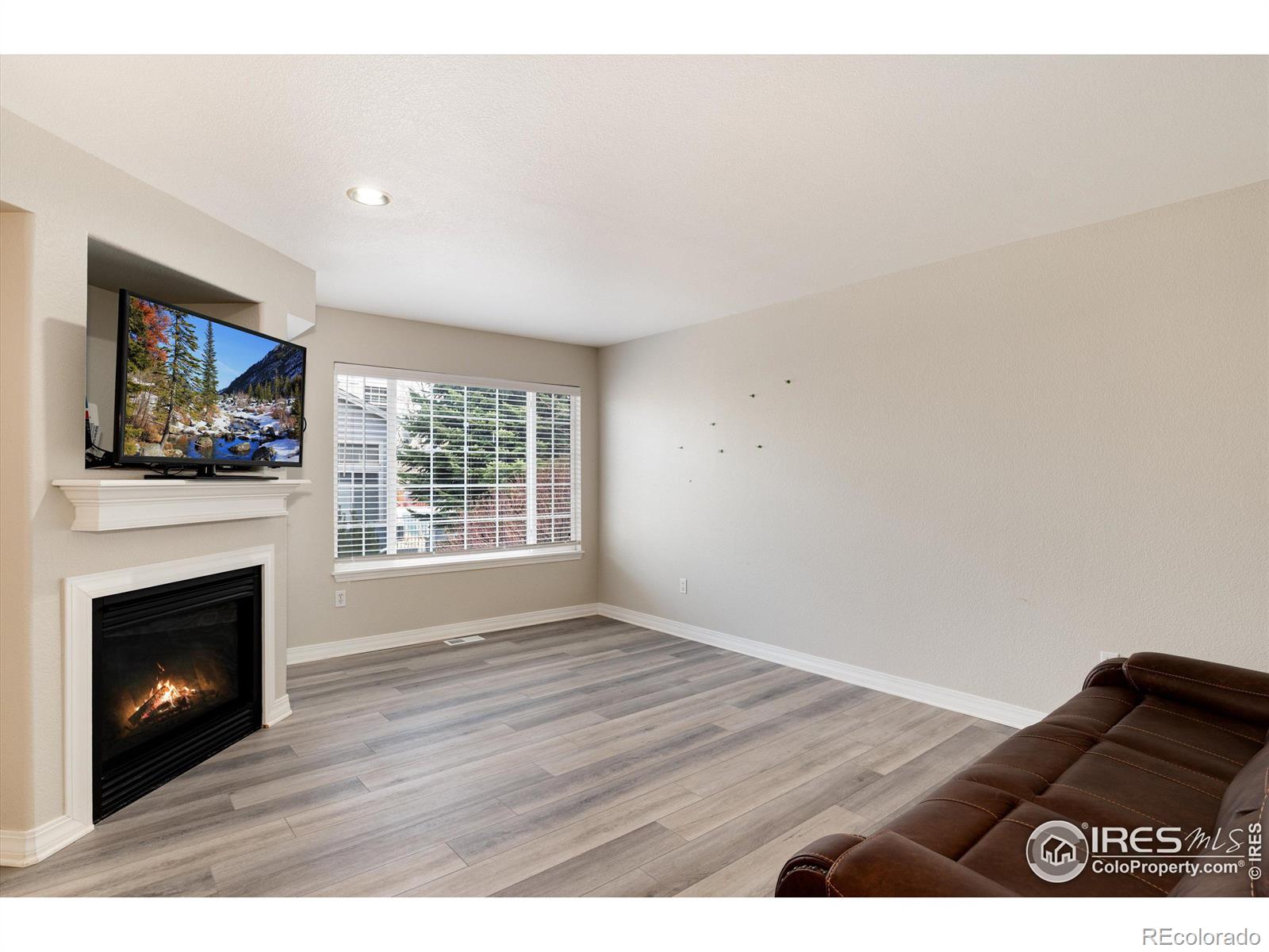 MLS Image #5 for 1419  red mountain drive,longmont, Colorado