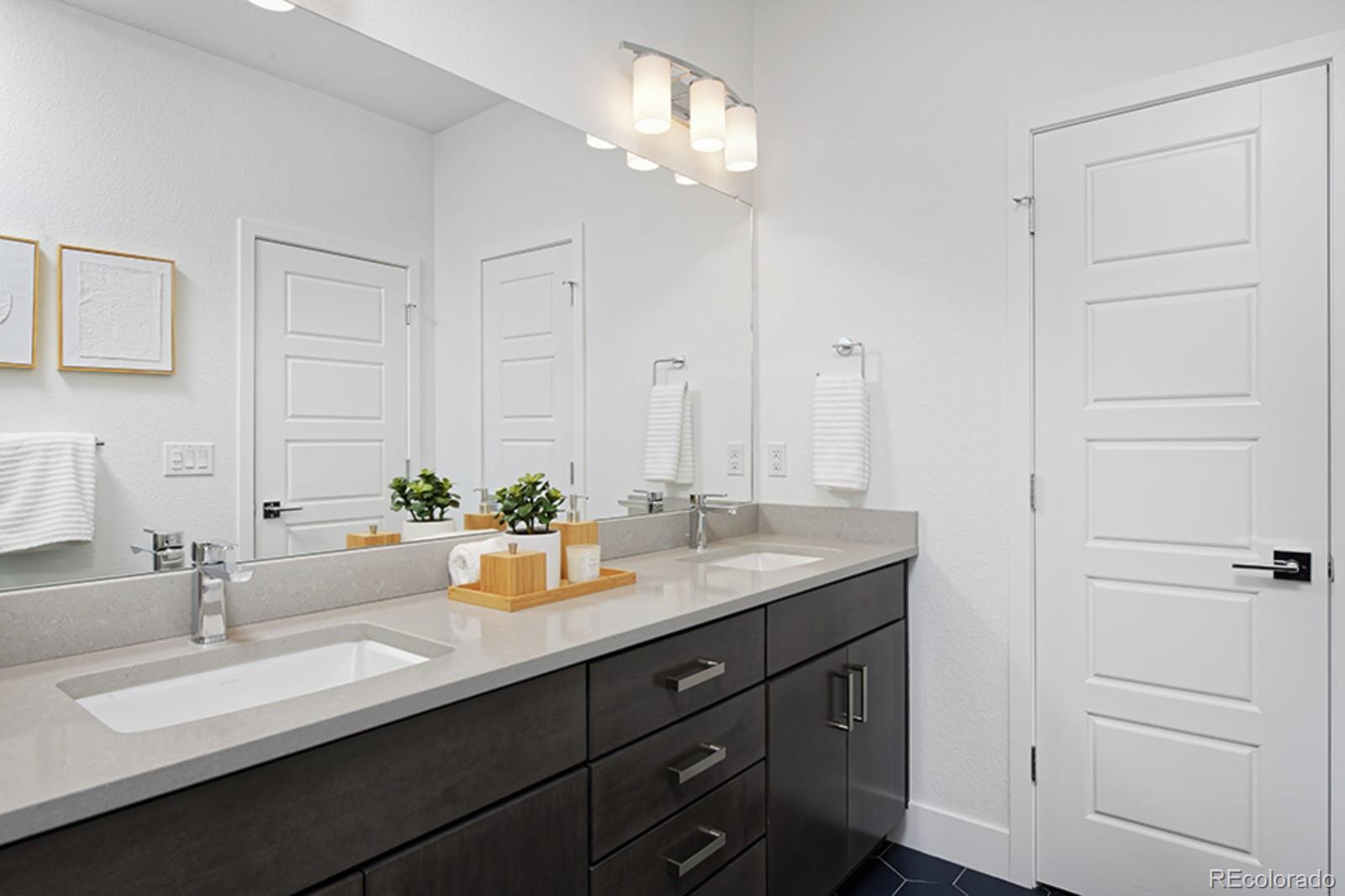 MLS Image #11 for 2857 s pancratia street,denver, Colorado