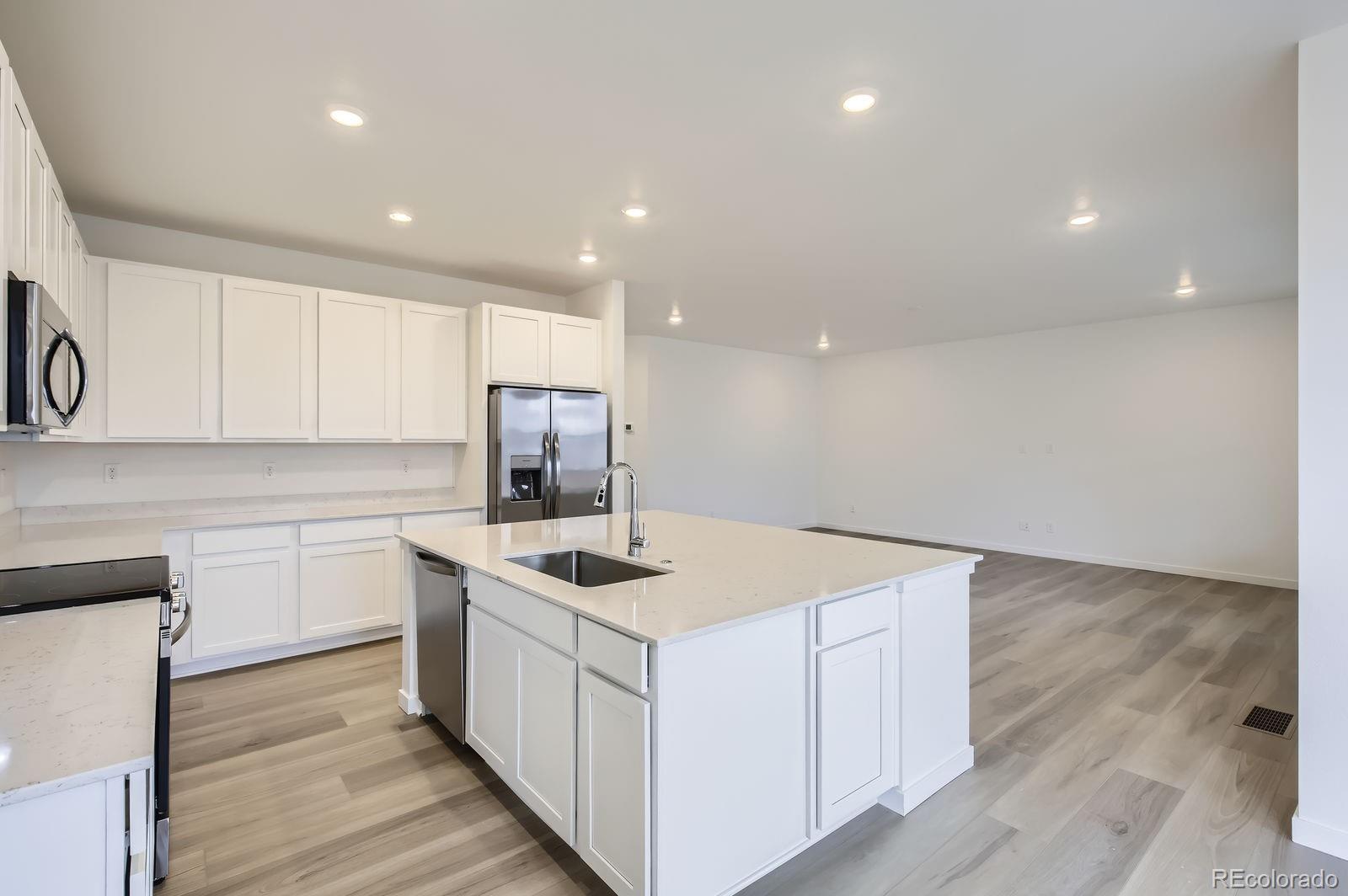 MLS Image #3 for 4154  amanda drive,johnstown, Colorado
