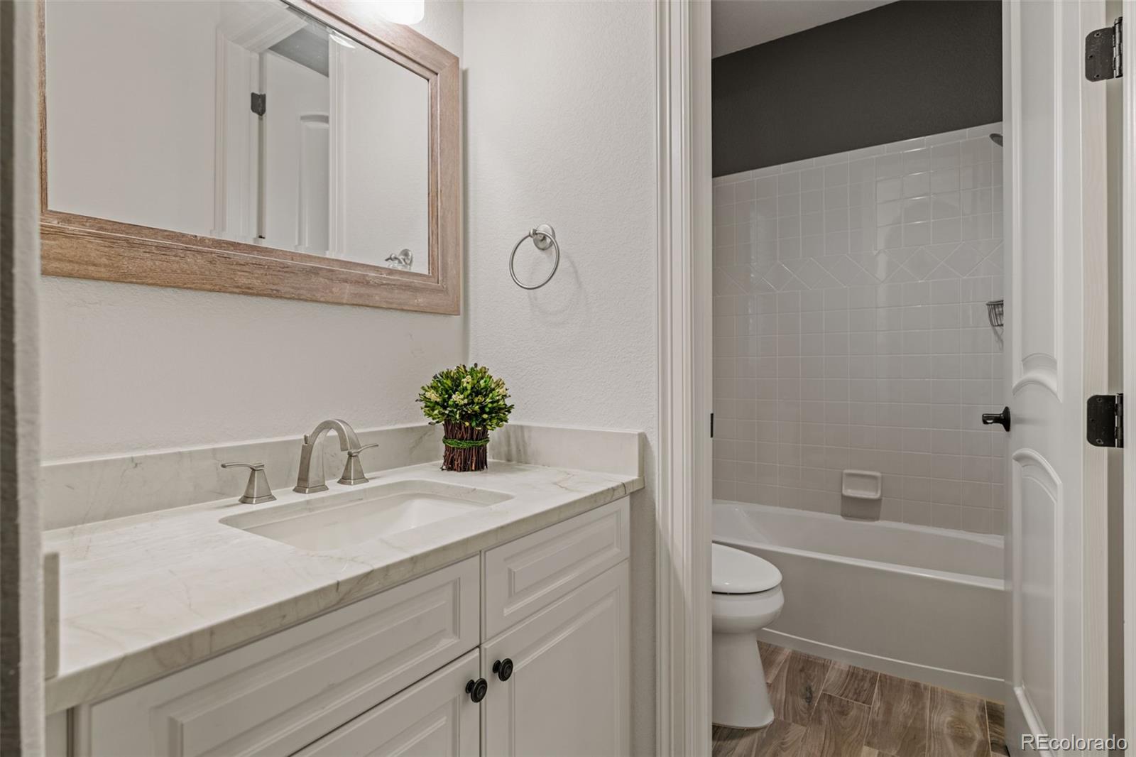 MLS Image #38 for 9797  sunset hill circle,lone tree, Colorado