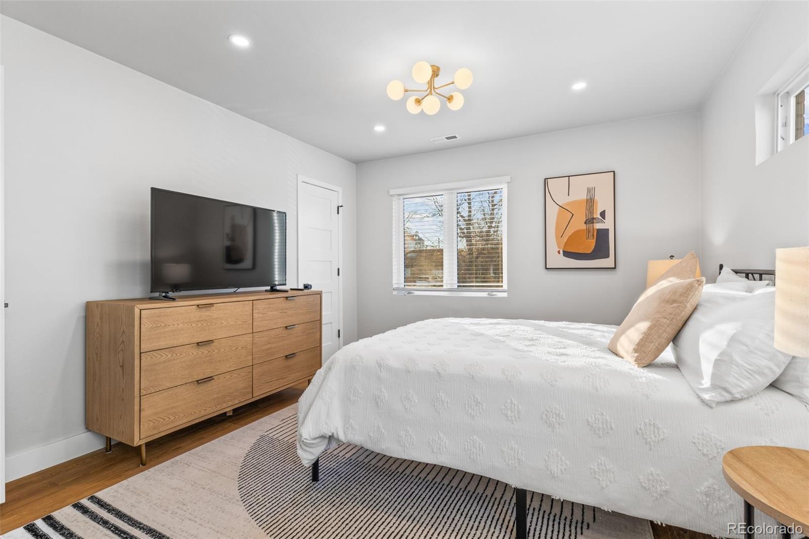 MLS Image #17 for 1220  ash street,denver, Colorado
