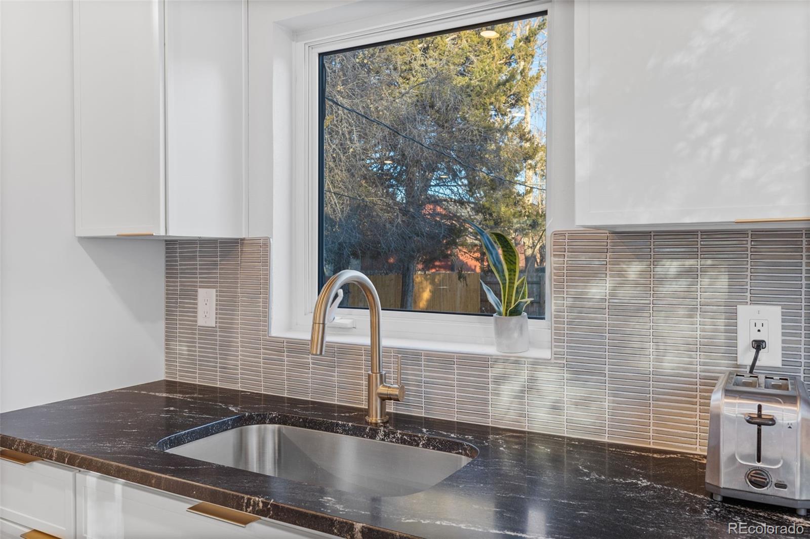 MLS Image #24 for 1220  ash street,denver, Colorado