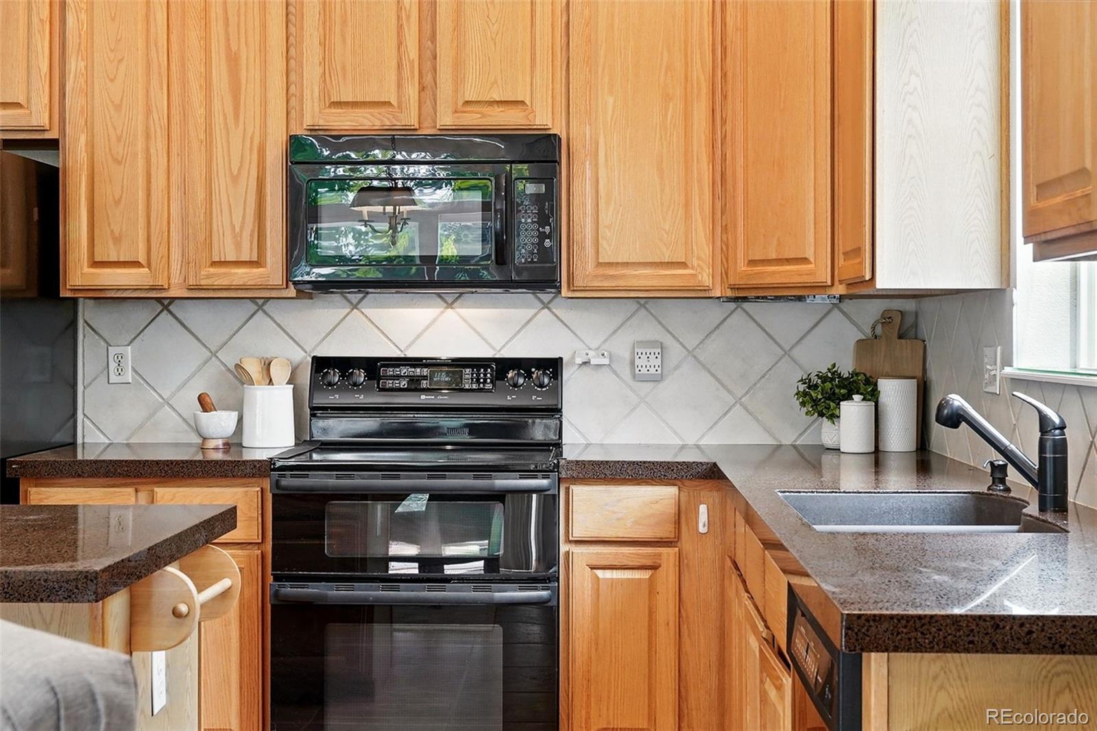 MLS Image #11 for 2130  chestnut circle,erie, Colorado