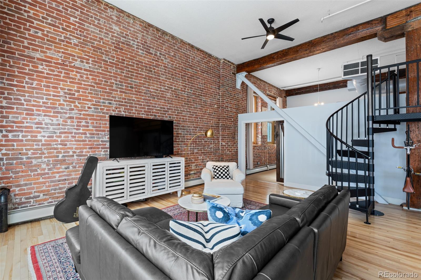 MLS Image #16 for 2560  blake ,denver, Colorado