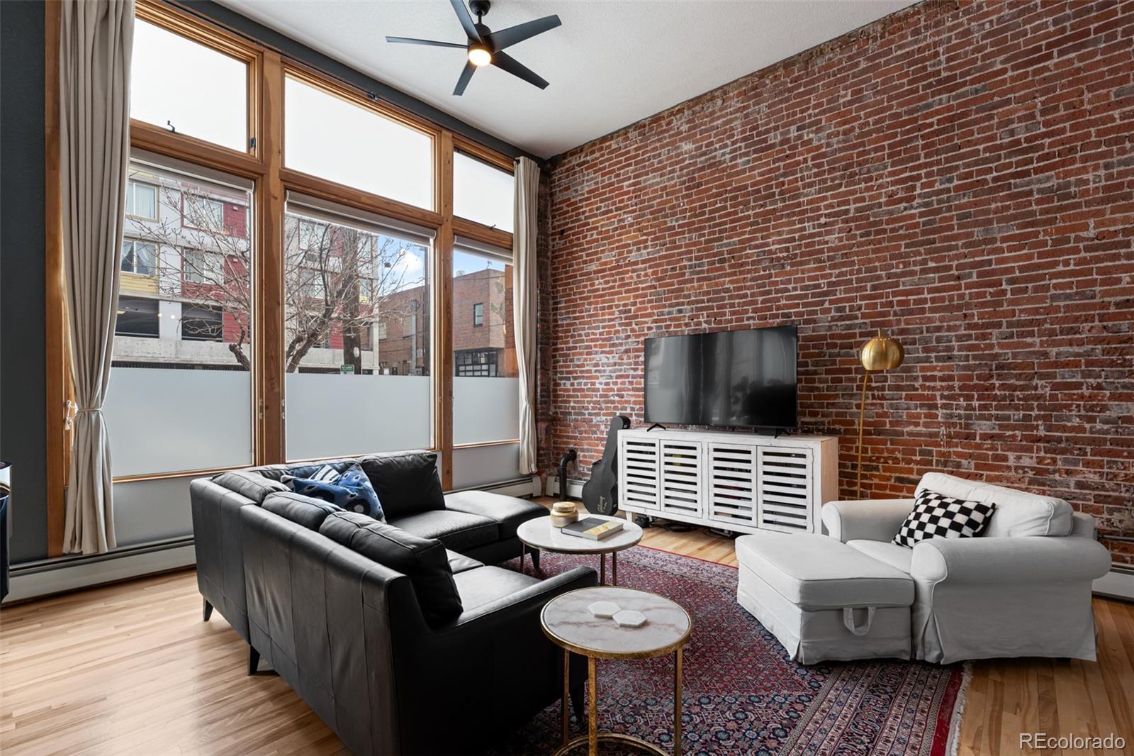 MLS Image #18 for 2560  blake ,denver, Colorado