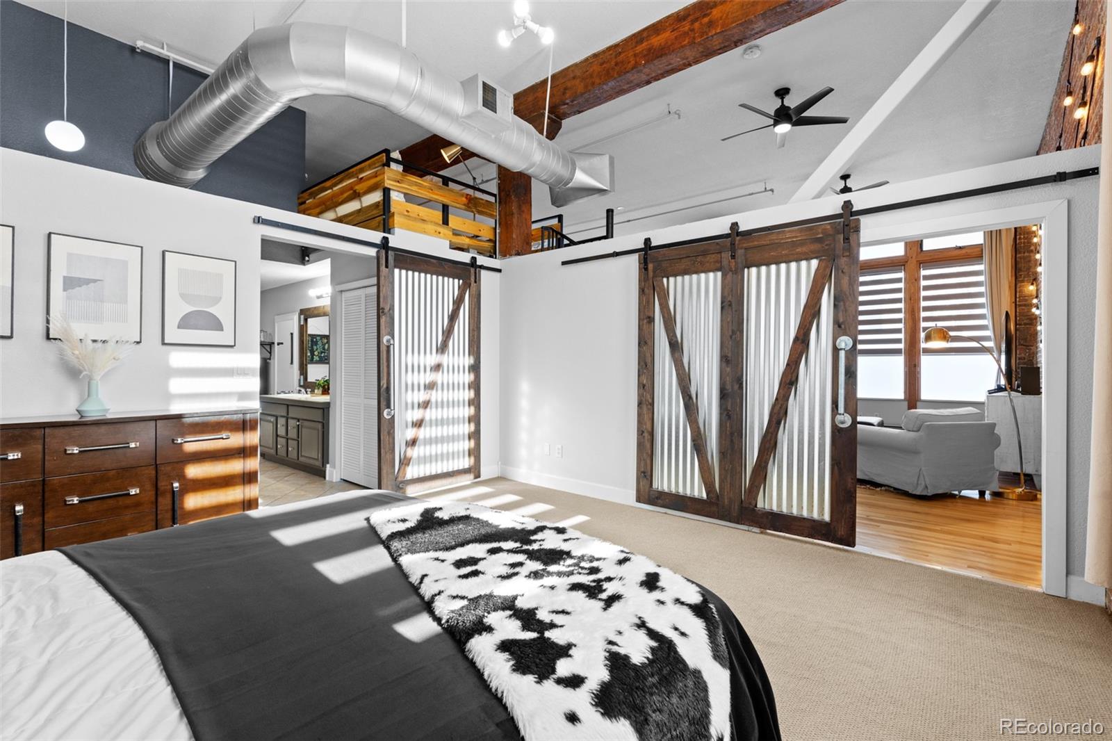 MLS Image #23 for 2560  blake ,denver, Colorado