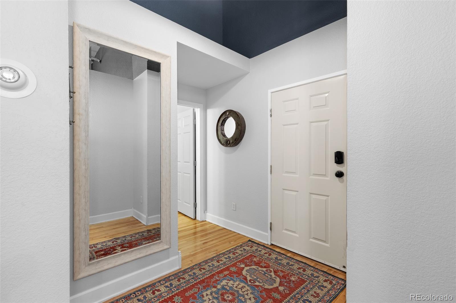 MLS Image #5 for 2560  blake ,denver, Colorado