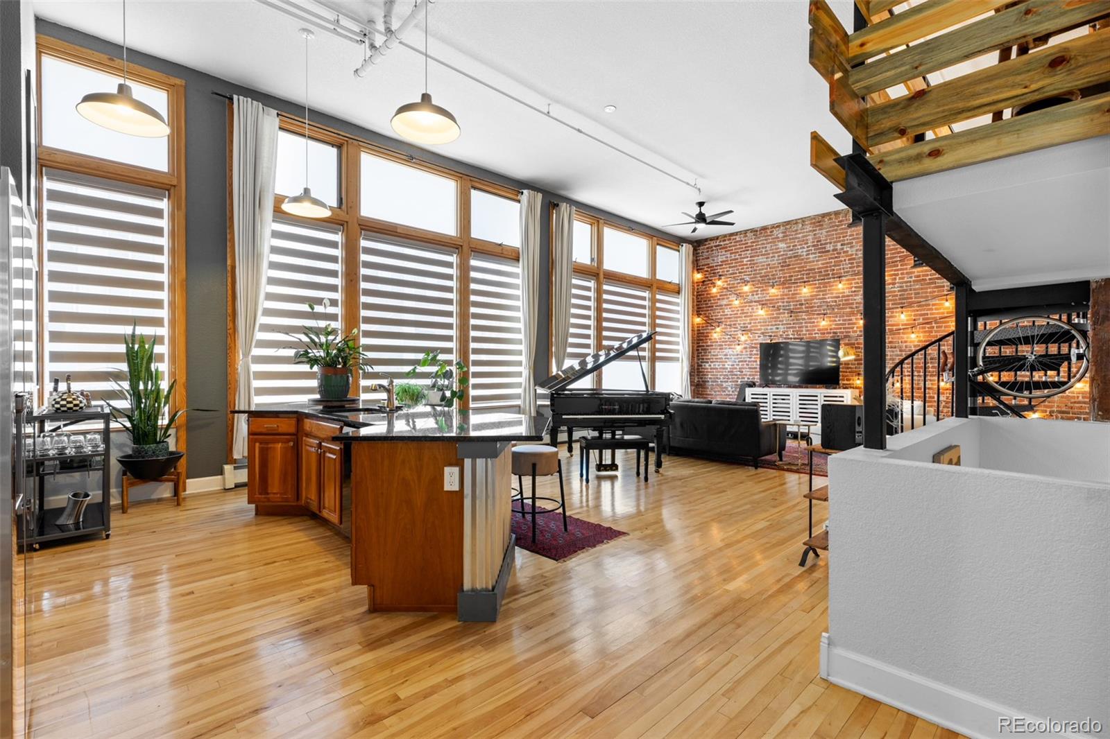 MLS Image #6 for 2560  blake ,denver, Colorado