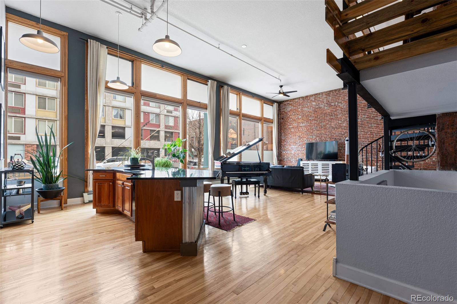 MLS Image #7 for 2560  blake ,denver, Colorado
