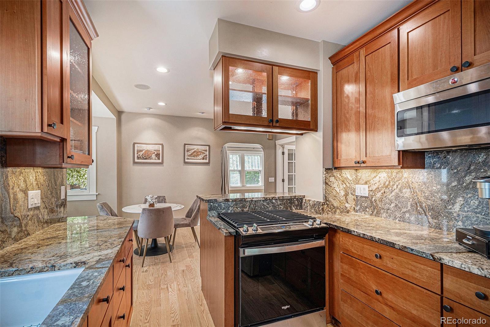 MLS Image #10 for 726 s corona street,denver, Colorado