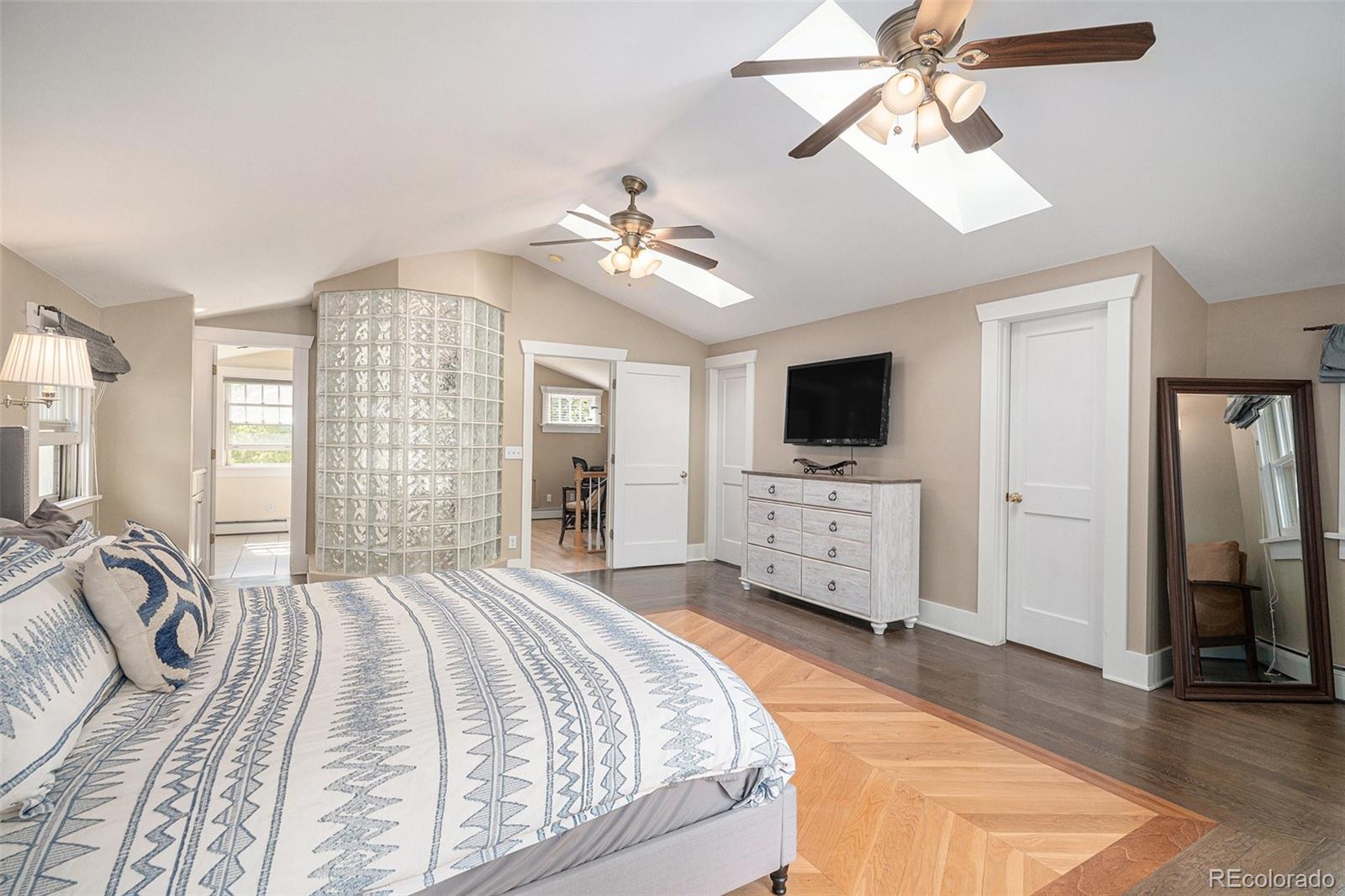 MLS Image #19 for 726 s corona street,denver, Colorado