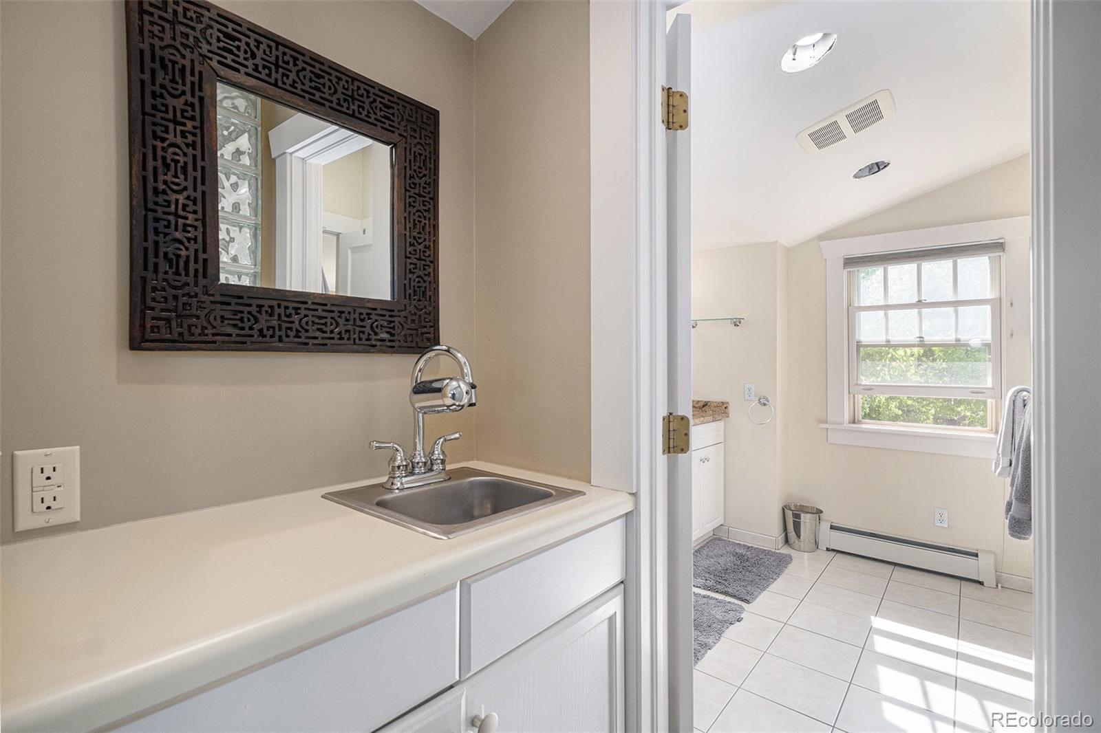 MLS Image #23 for 726 s corona street,denver, Colorado