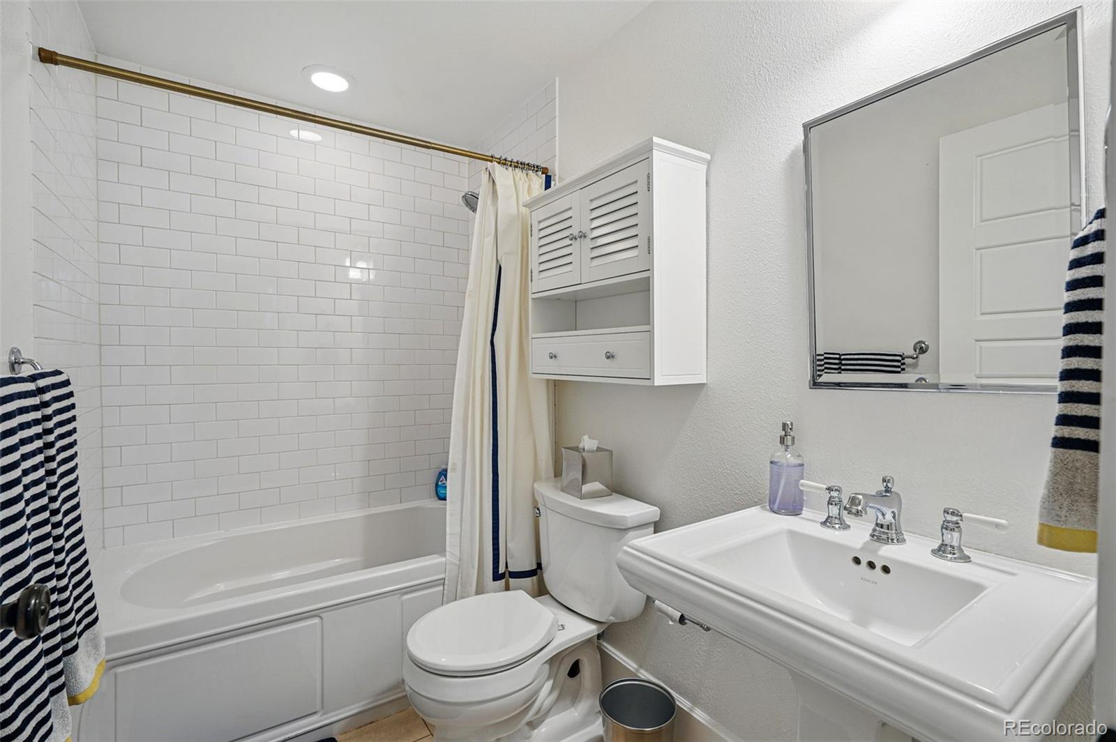 MLS Image #39 for 201 s lafayette street,denver, Colorado